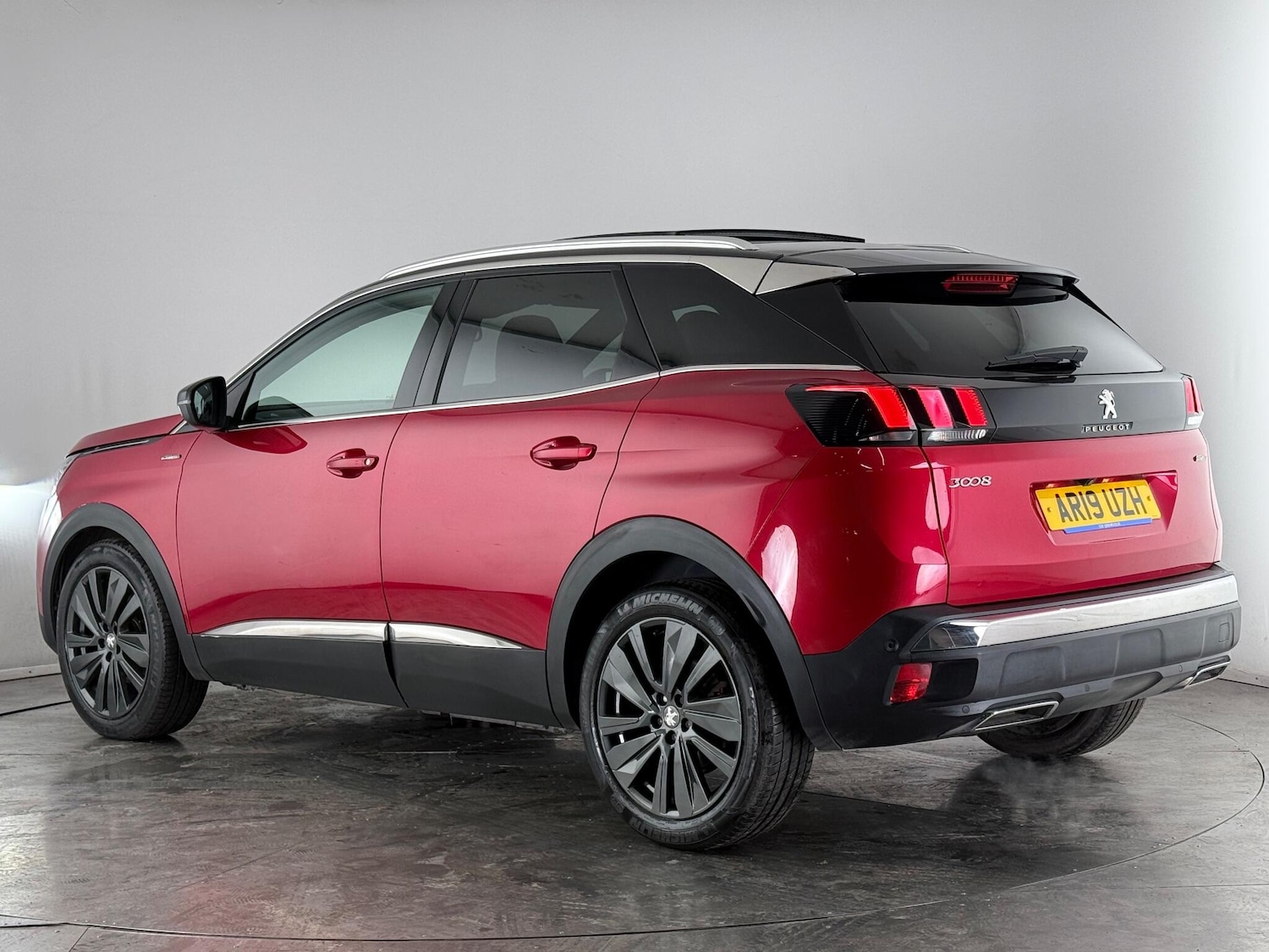 Used Peugeot 3008 2019 for sale - 77182355: Photo 3