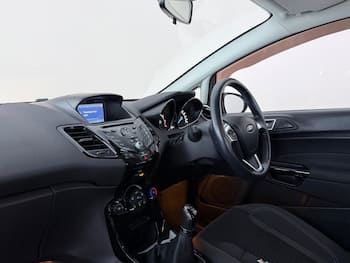 Used Ford Fiesta 2017 for sale - 79337890: Photo