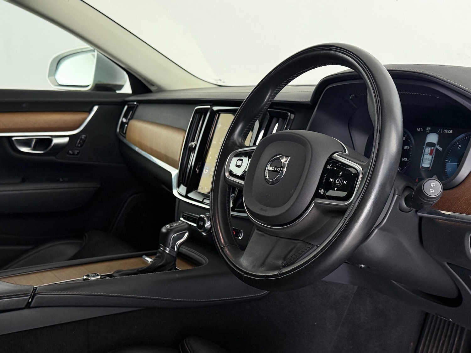 Used Volvo V90 2019 for sale - 77243418: Photo 18