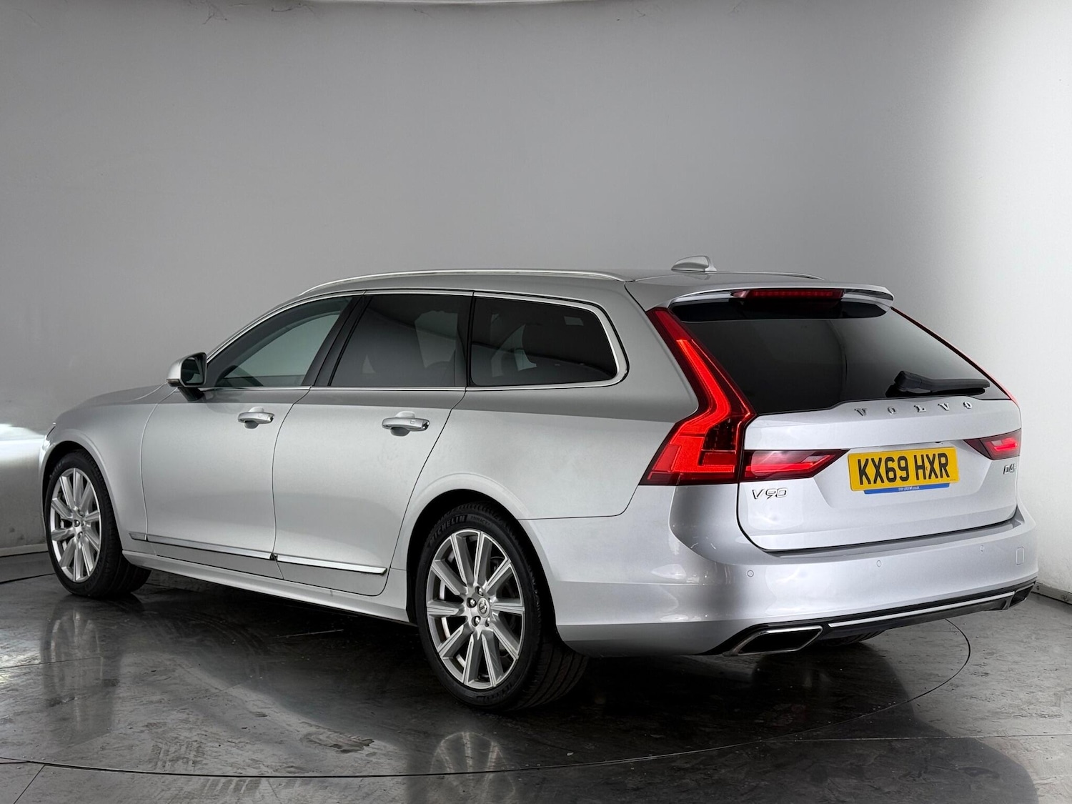 Used Volvo V90 2019 for sale - 77243418: Photo 4