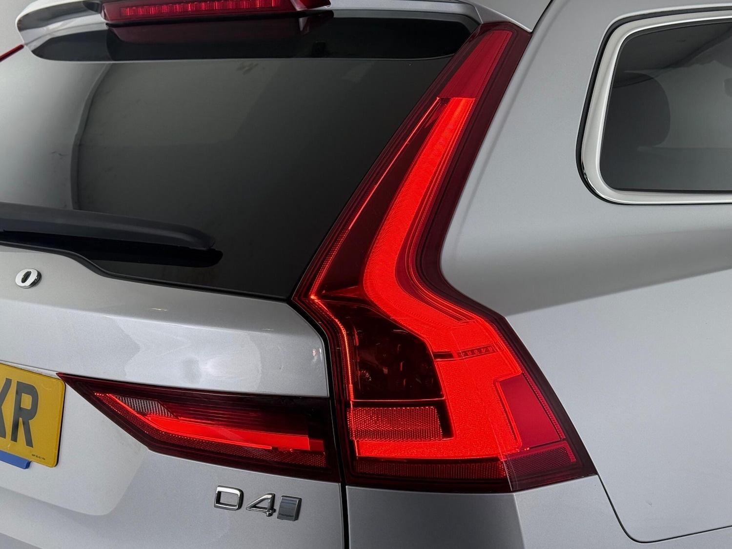 Used Volvo V90 2019 for sale - 77243418: Photo 8