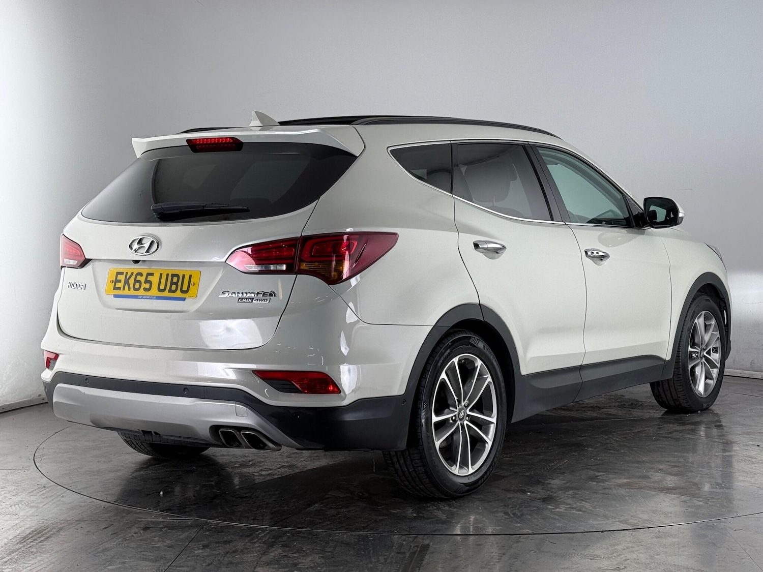 Used Hyundai Santa Fe 2015 for sale - 77246587: Photo 6