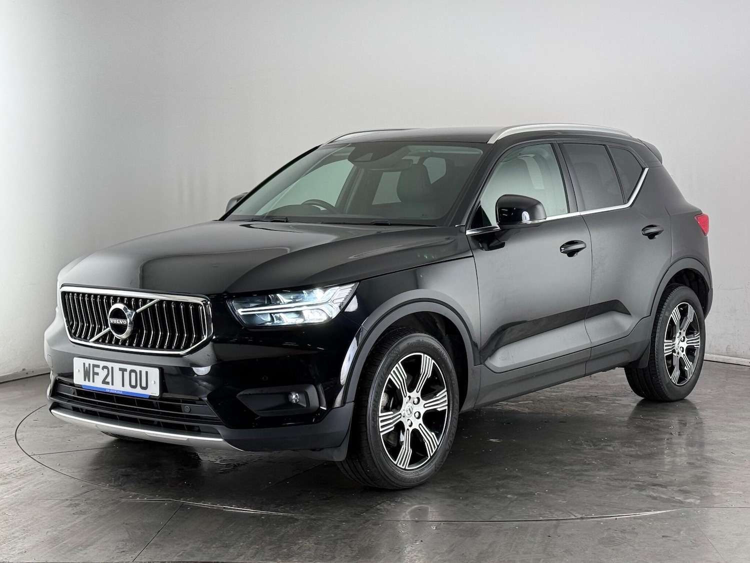 Used Volvo XC40 2021 for sale - 77182417: Photo 3