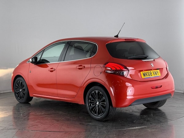 Used Peugeot 208 2018 for sale - 76033490: Photo 4