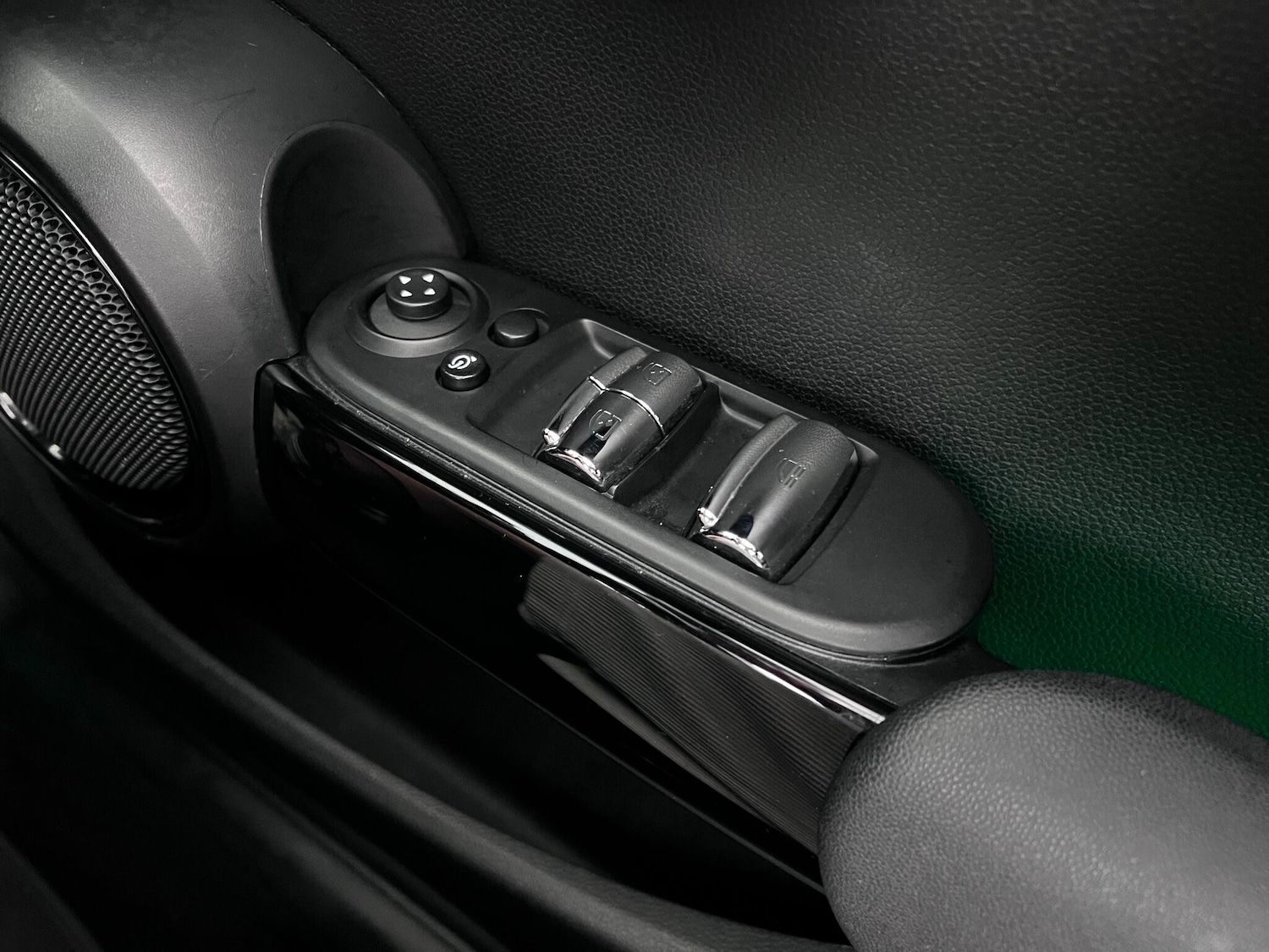 Used MINI Convertible 2016 for sale - 76466783: Photo 22