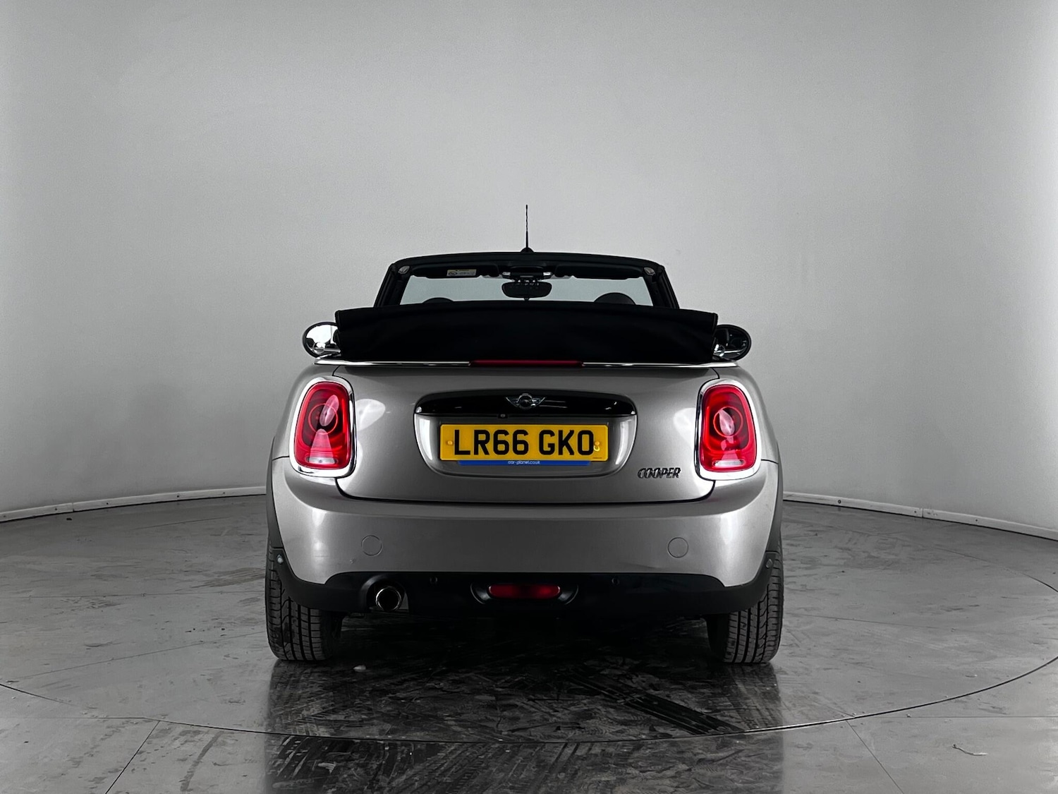 Used MINI Convertible 2016 for sale - 76466783: Photo 9