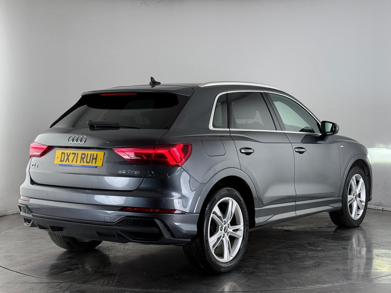 Used Audi Q3 2021 for sale - 77182663: Photo 3