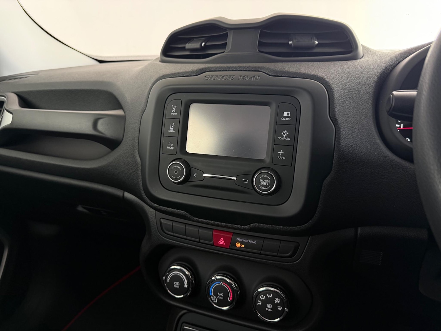 Used Jeep Renegade 2018 for sale - 76467120: Photo 40