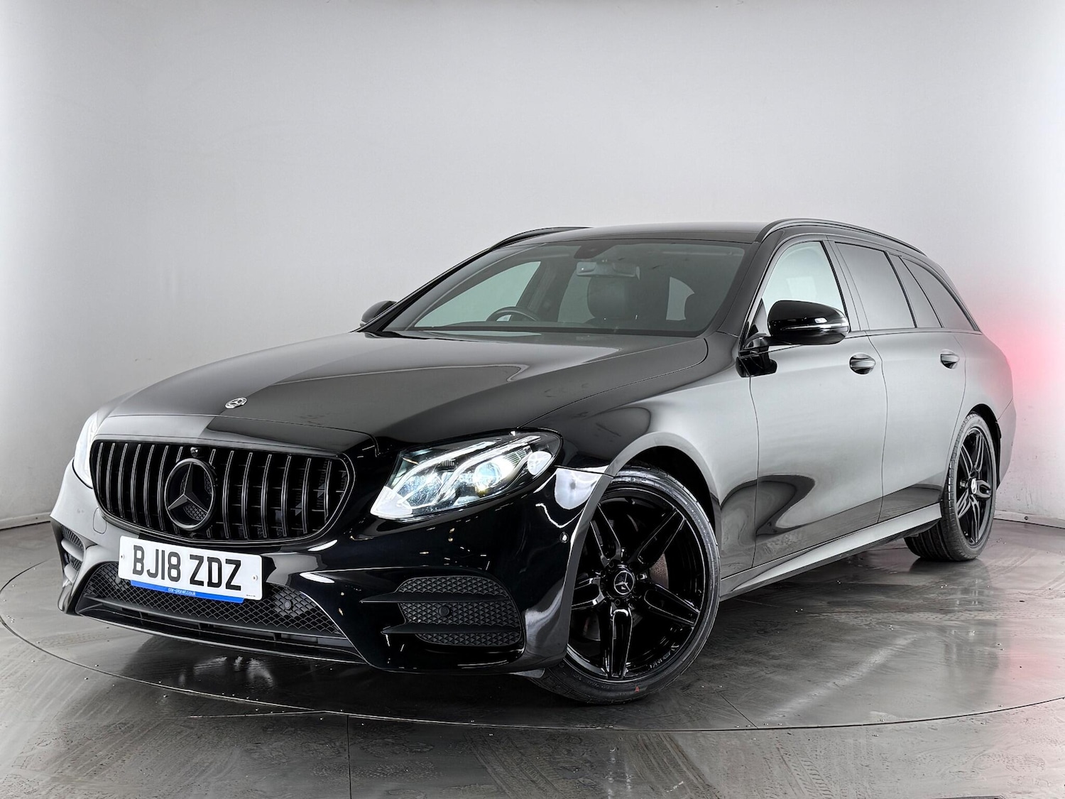 Used Mercedes-Benz E Class 2018 for sale - 77259933: Photo 30