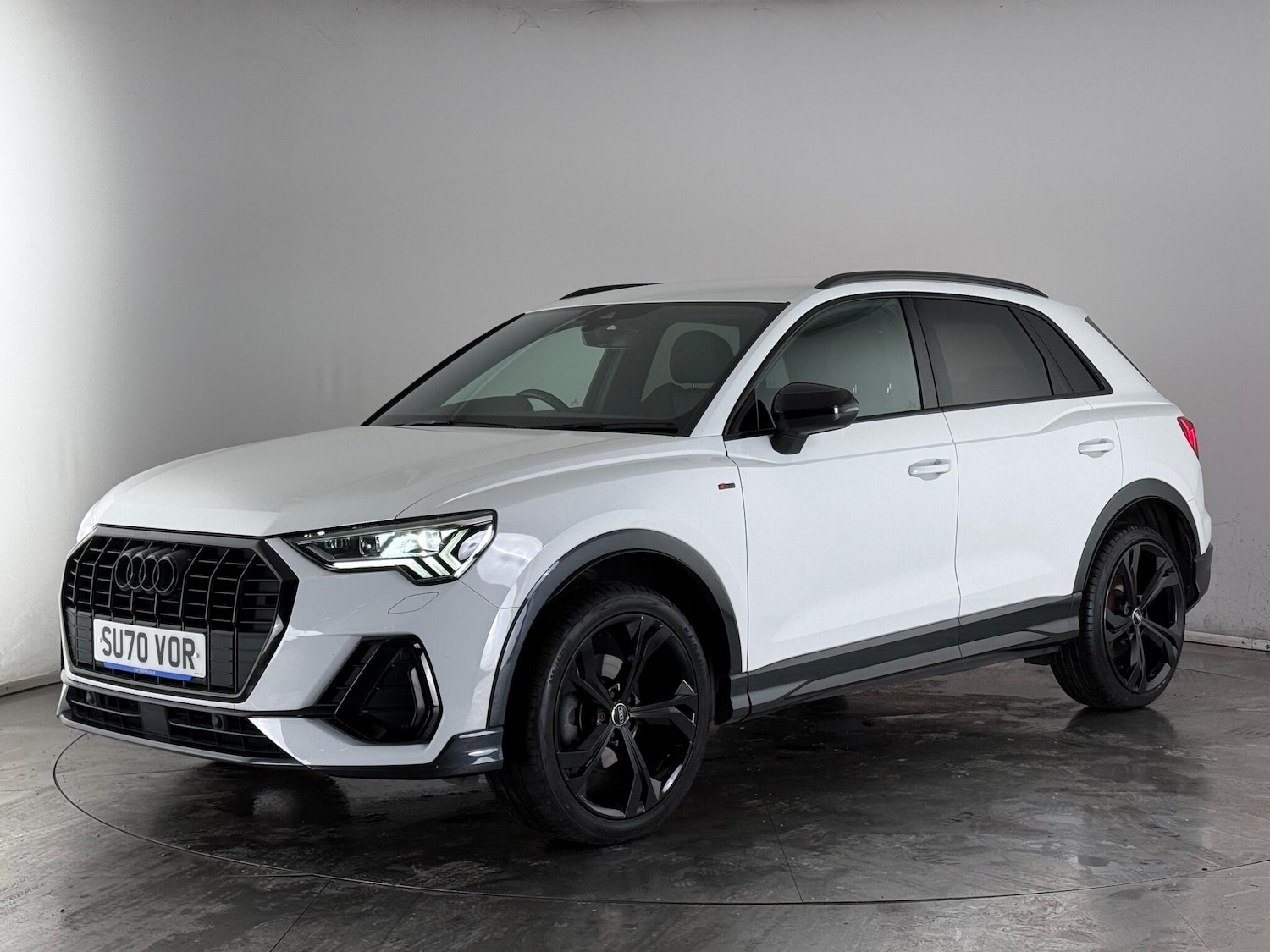 Used Audi Q3 2020 for sale - 77182817: Photo 2