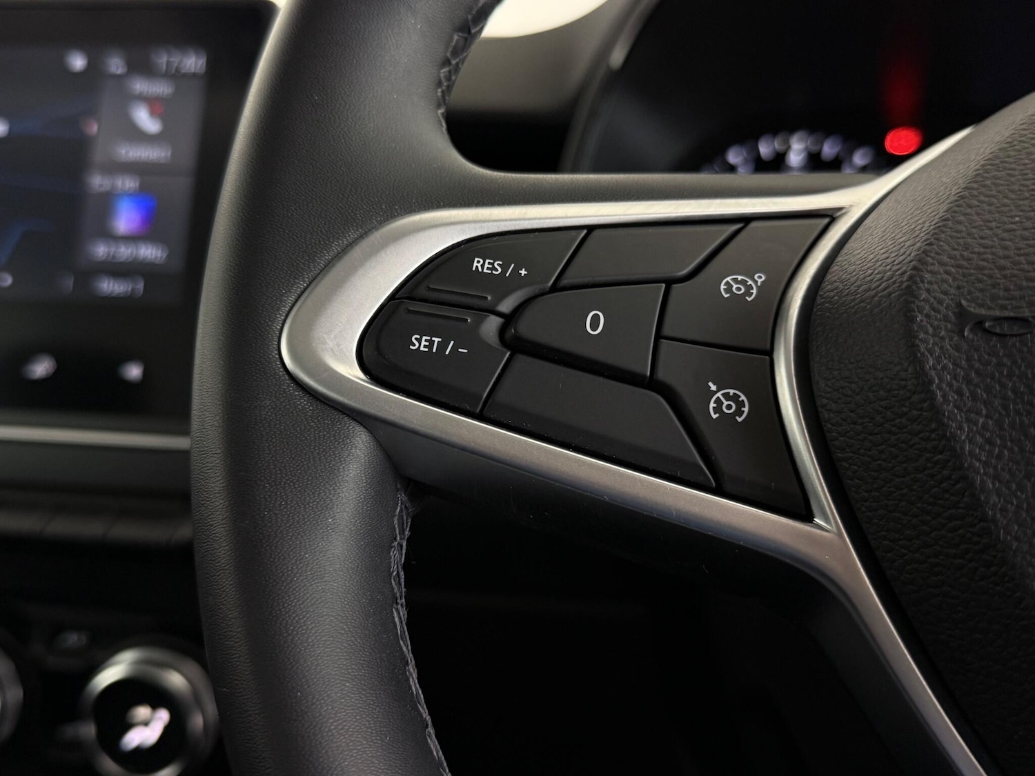 Used Renault Clio 2021 for sale - 77217118: Photo 17