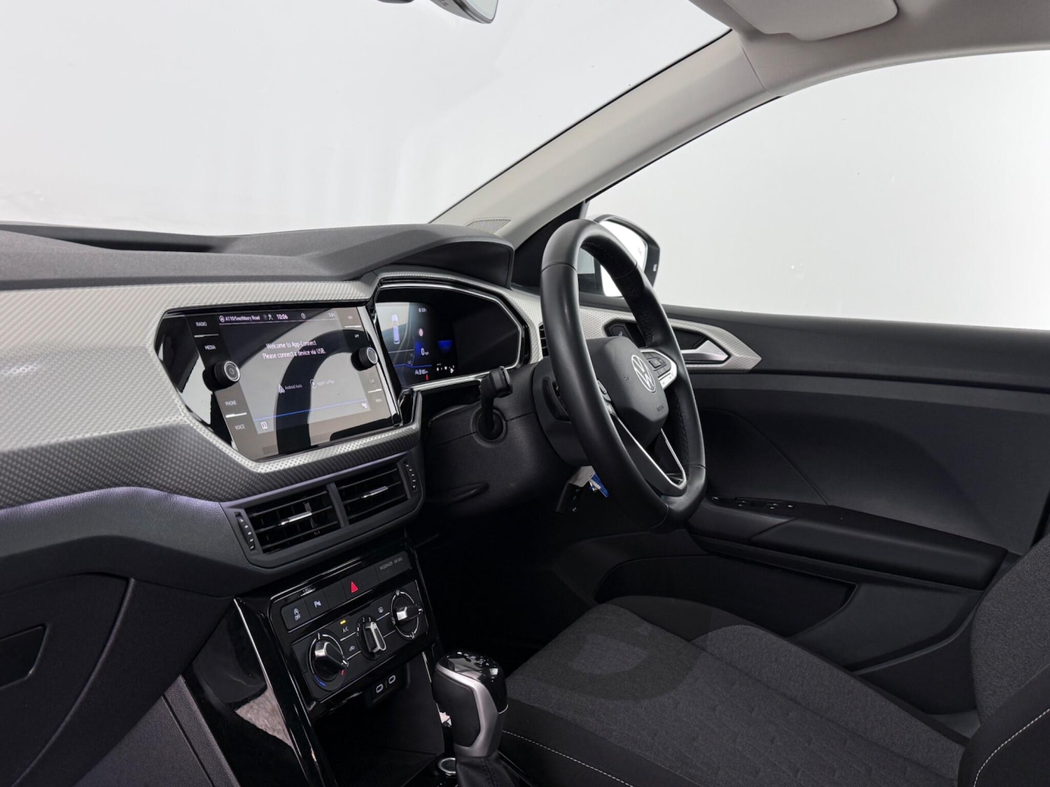 Used Volkswagen T-Cross 2024 for sale - 77456599: Photo 15