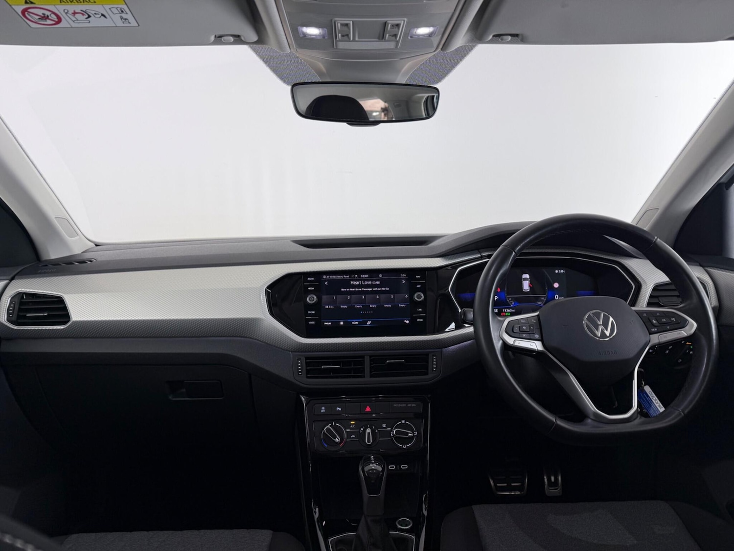 Used Volkswagen T-Cross 2024 for sale - 77456599: Photo 16