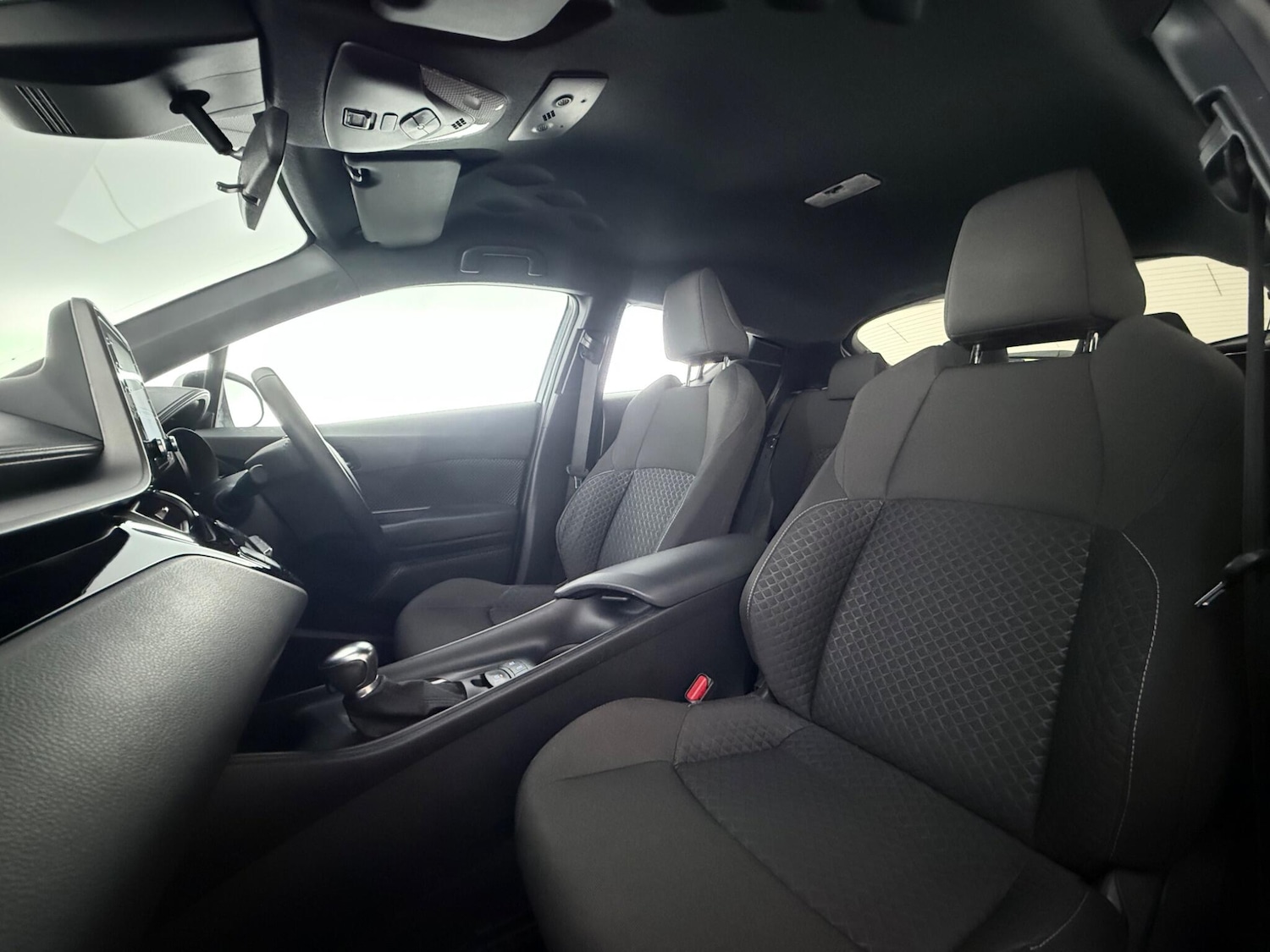 Used Toyota C-HR 2023 for sale - 78026981: Photo 13