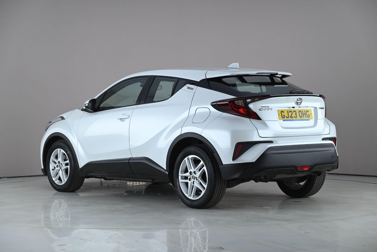 Used Toyota C-HR 2023 for sale - 78026981: Photo 4