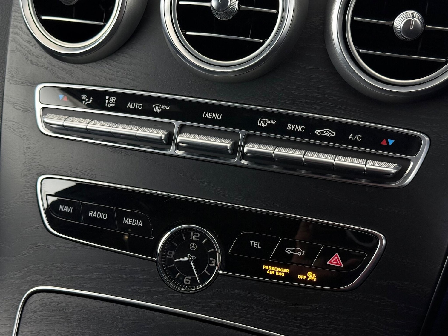 Used Mercedes-Benz C Class 2020 for sale - 77243537: Photo 34