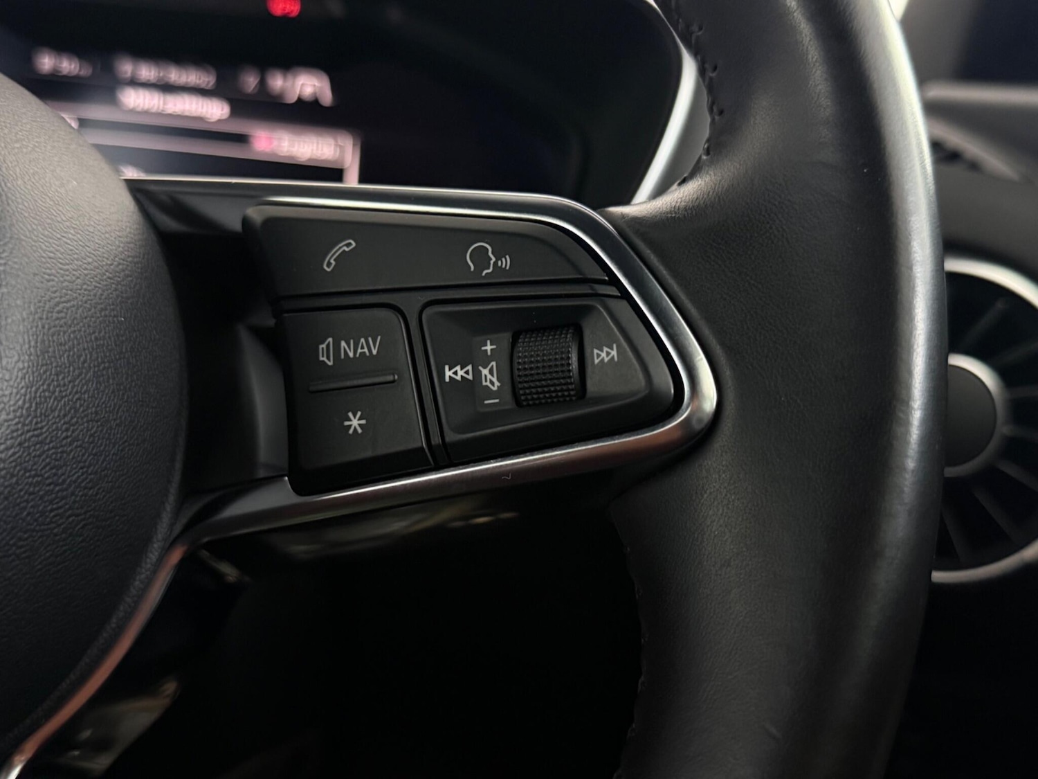 Used Audi TT 2015 for sale - 77246121: Photo 17