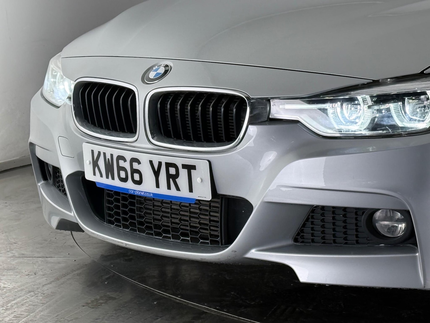 Used BMW 3 Series 2017 for sale - 76467117: Photo 45