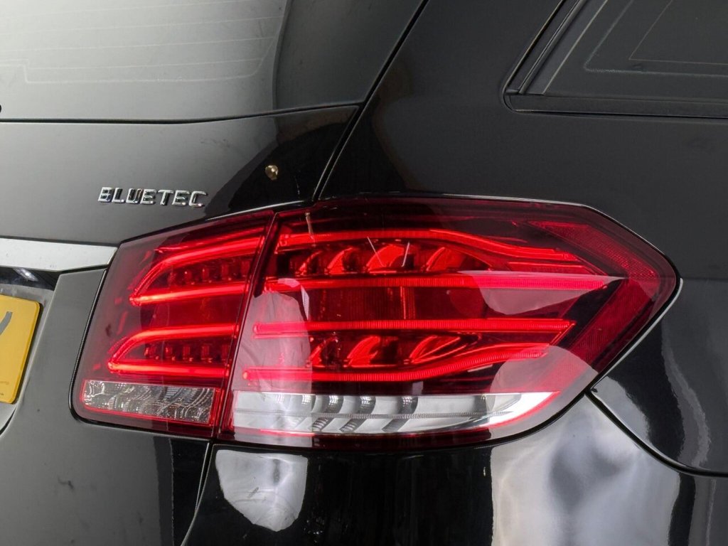 Used Mercedes-Benz E Class 2015 for sale - 76297157: Photo 10