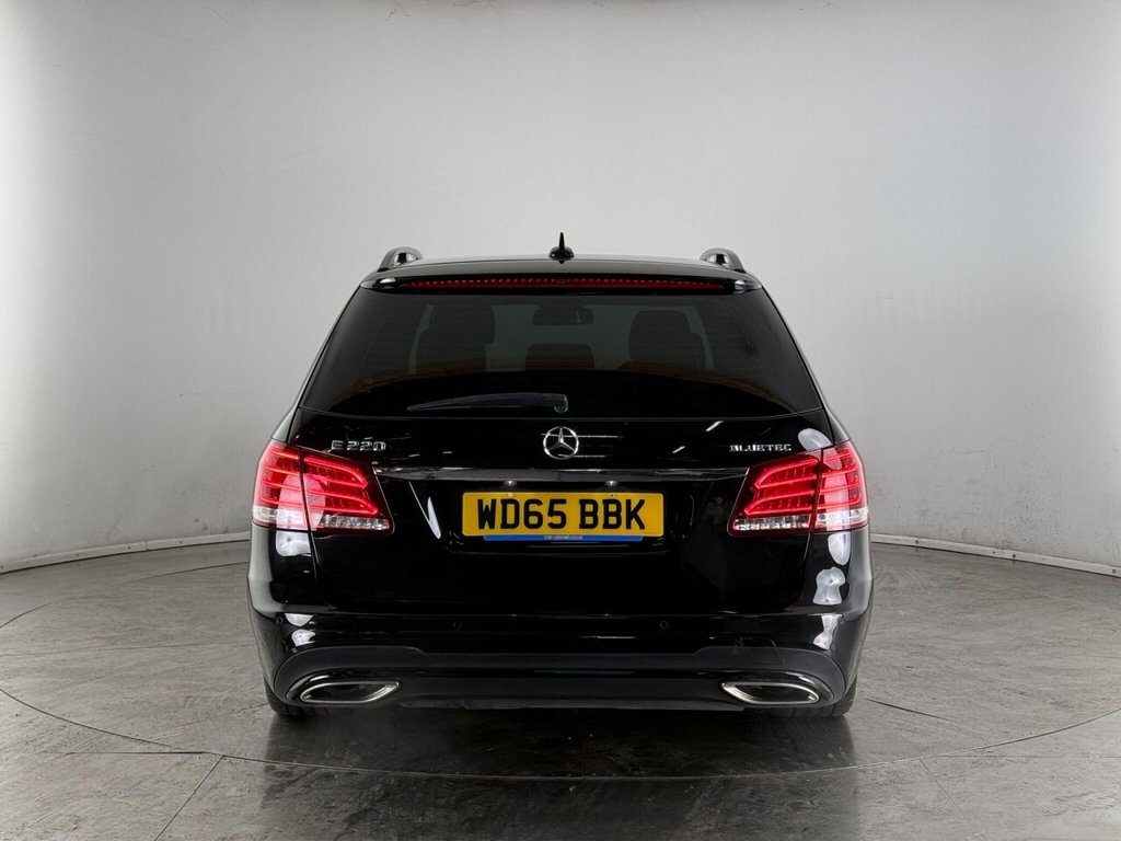 Used Mercedes-Benz E Class 2015 for sale - 76297157: Photo 9