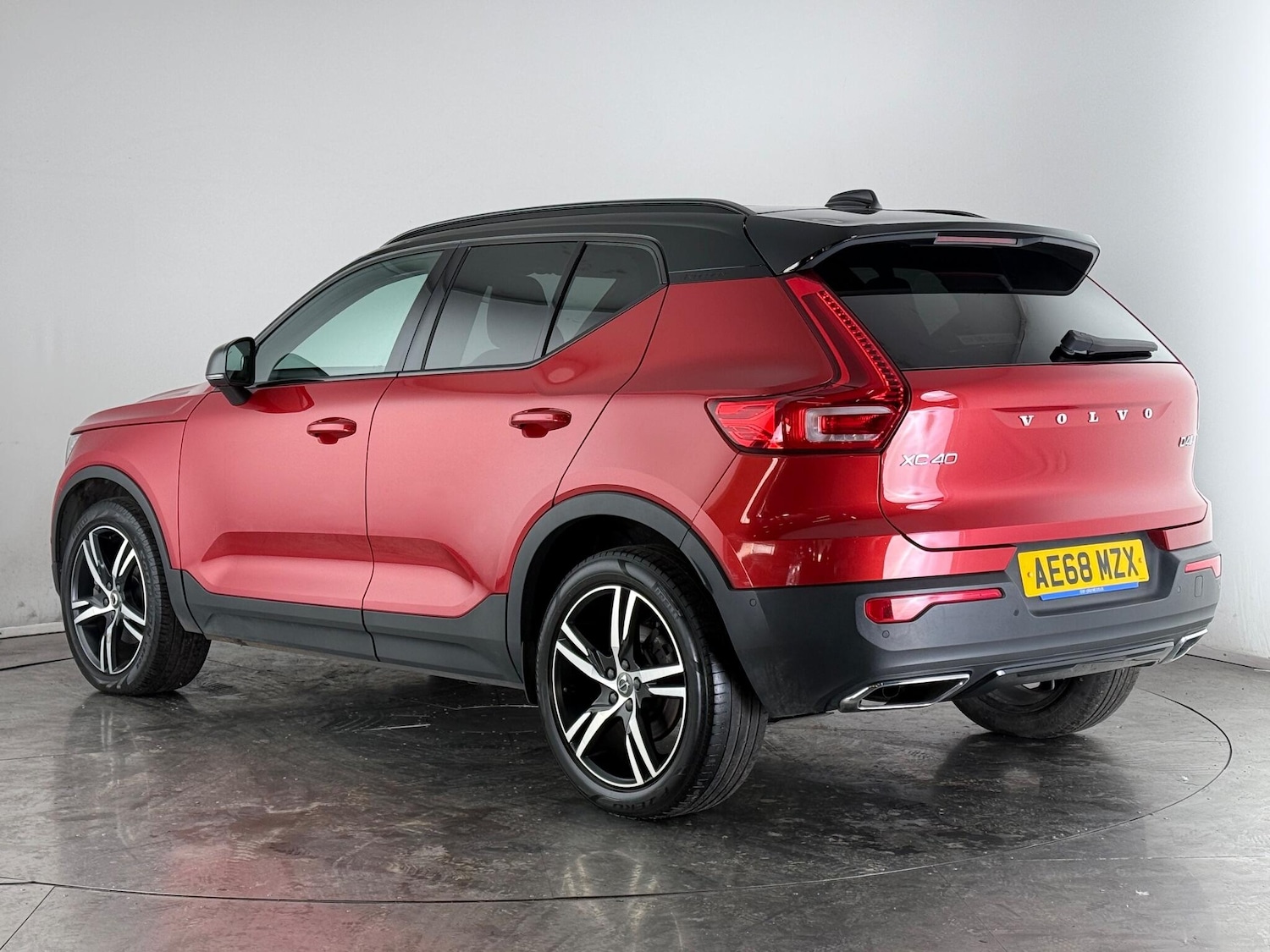 Used Volvo XC40 2018 for sale - 77182787: Photo 4