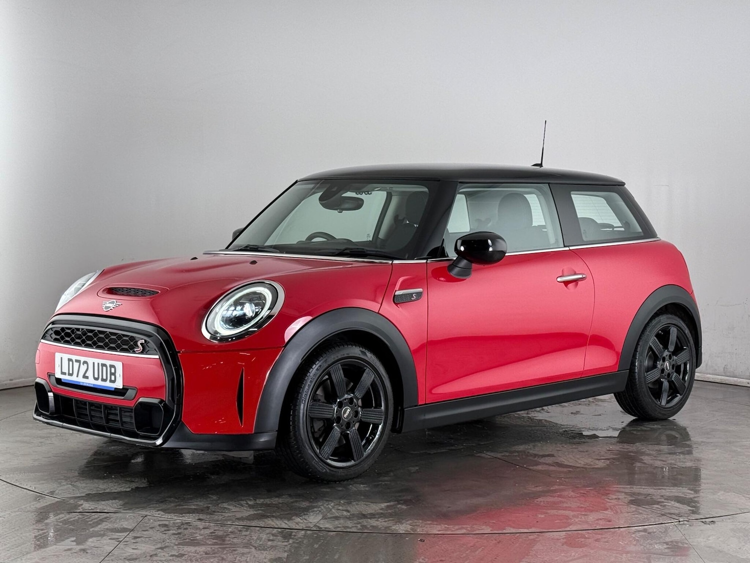 Used MINI Hatch 2022 for sale - 77456605: Photo 2