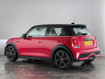 Used MINI Hatch 2022 for sale - 77456605: Photo