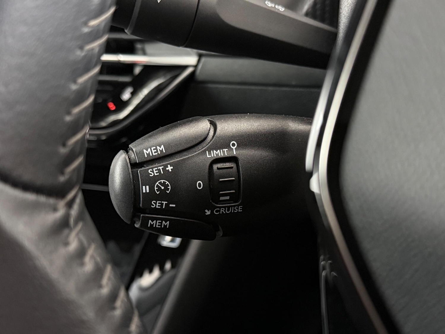 Used Peugeot 2008 2022 for sale - 77260322: Photo 20