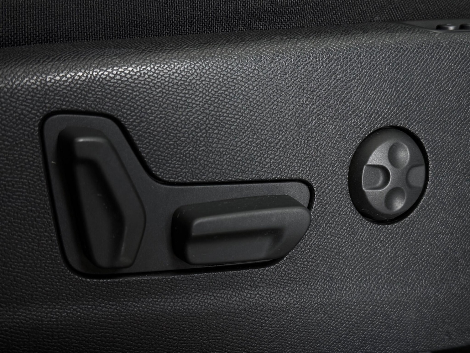 Used Peugeot 3008 2020 for sale - 78073345: Photo 14