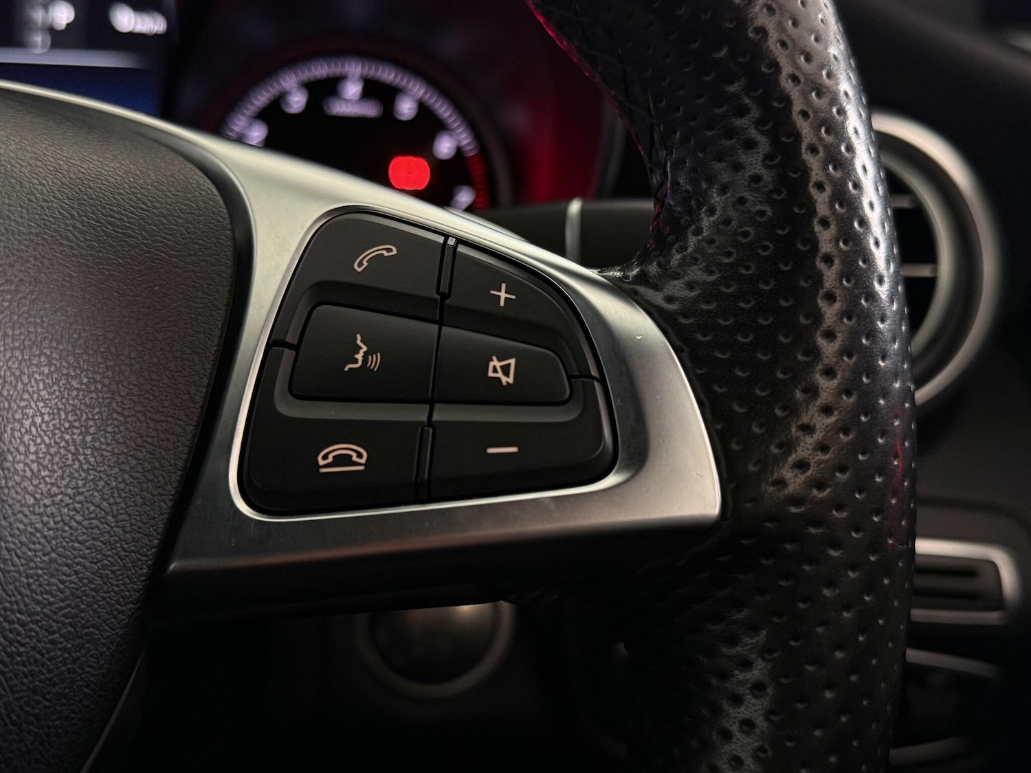 Used Mercedes-Benz C Class 2018 for sale - 77222217: Photo 24