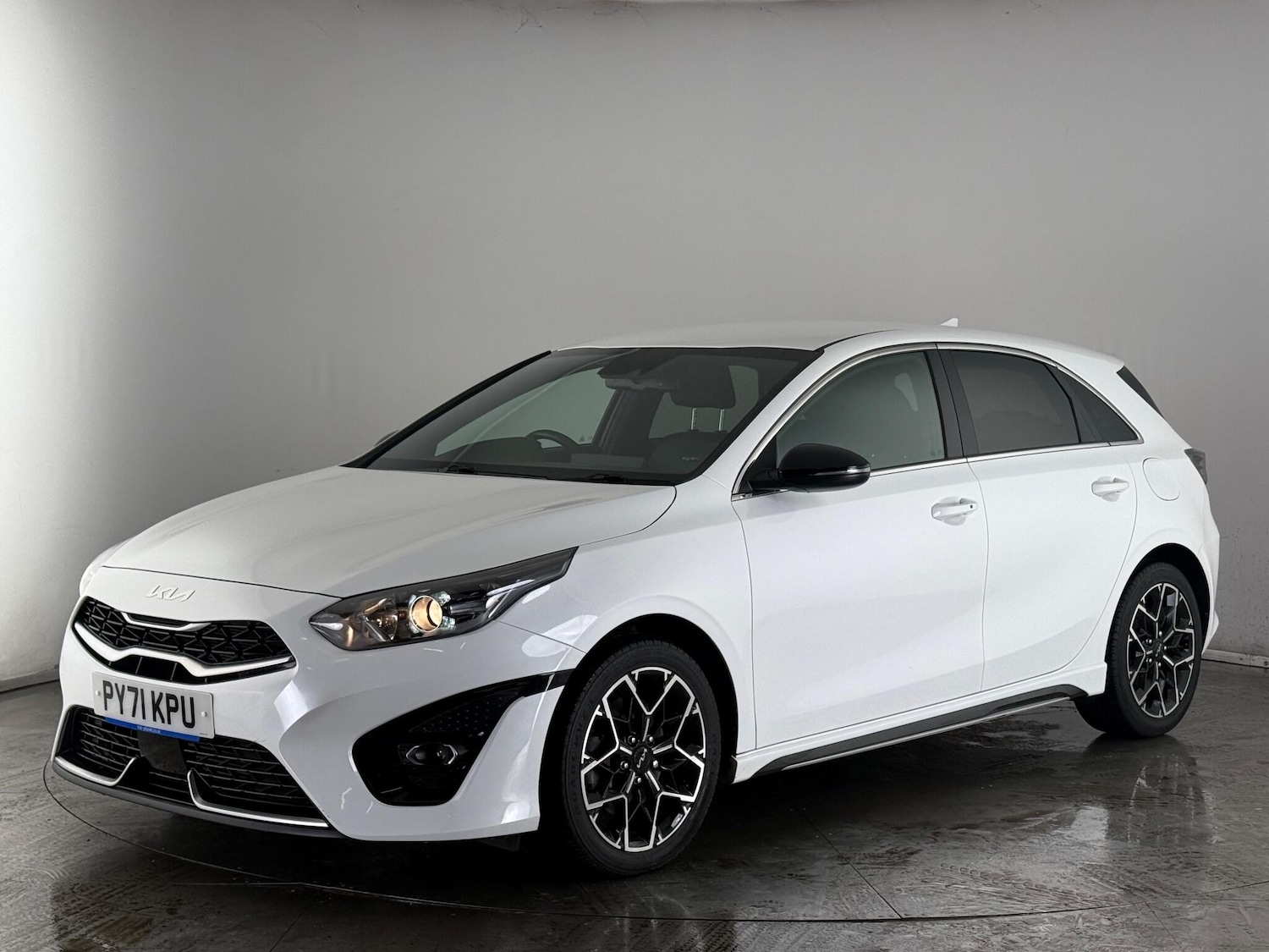 Used Kia Ceed 2022 for sale - 77221608: Photo 2