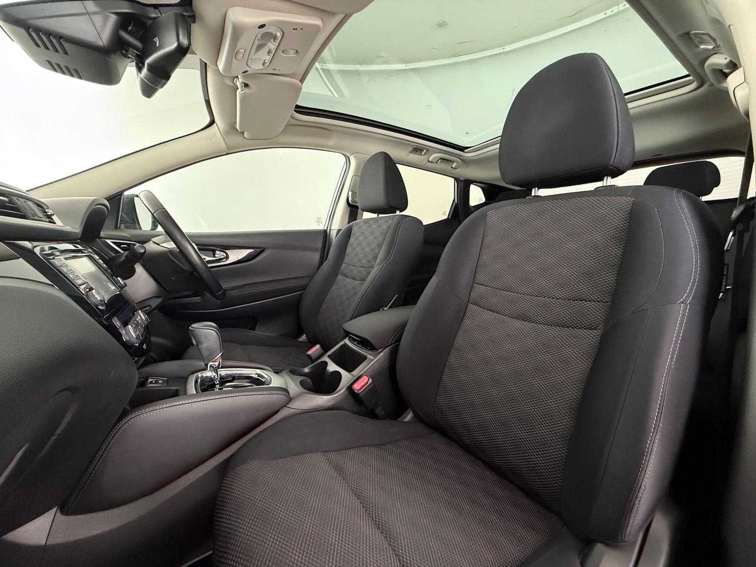 Used Nissan Qashqai 2017 for sale - 77441494: Photo 12