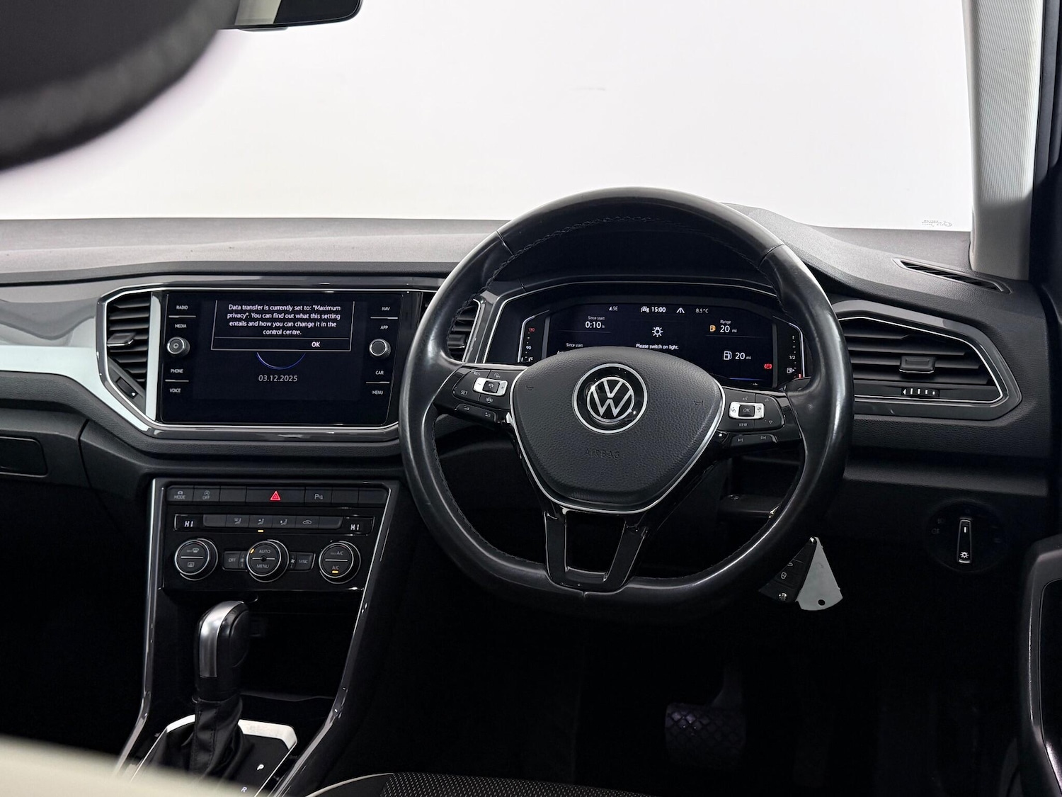 Used Volkswagen T-Roc 2021 for sale - 77246108: Photo 16