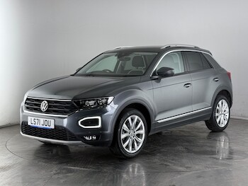 Used Volkswagen T-Roc 2021 for sale - 77246108: Photo