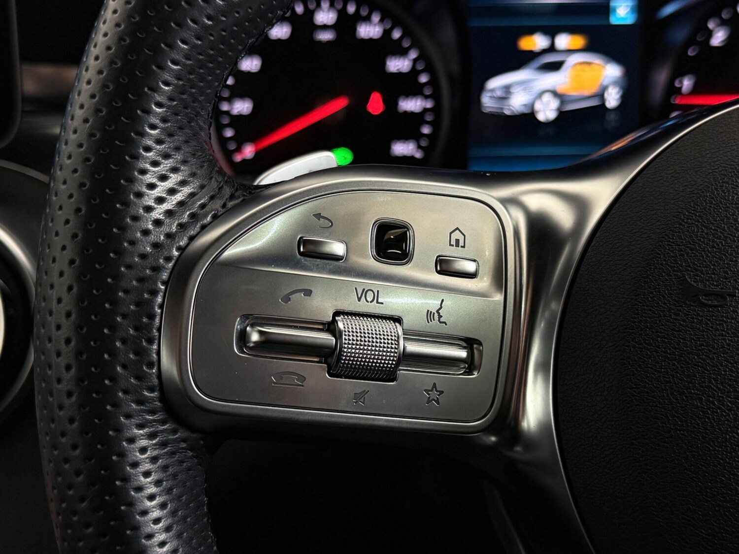 Used Mercedes-Benz GLC 2021 for sale - 77769868: Photo 21