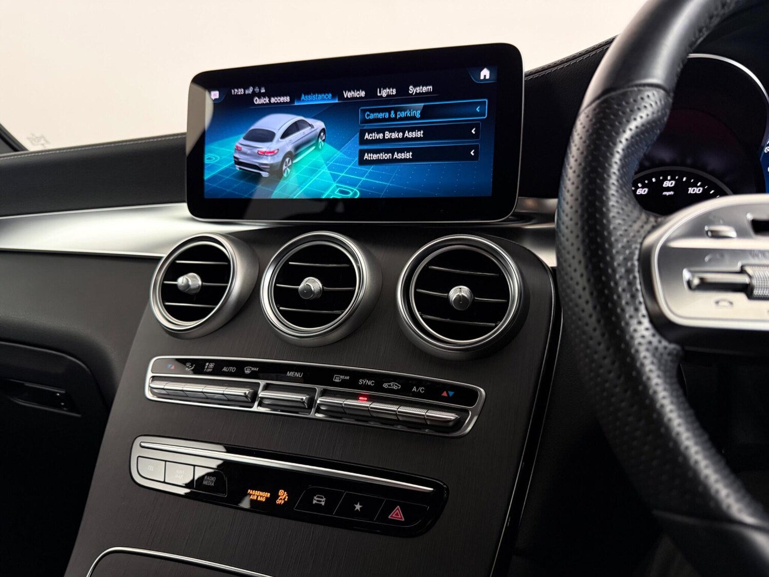 Used Mercedes-Benz GLC 2021 for sale - 77769868: Photo 32