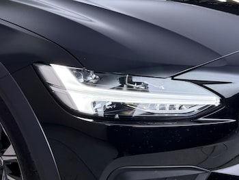 Used Volvo V90 2021 for sale - 79430997: Photo