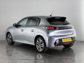 Used Peugeot 208 2023 for sale - 76303547: Photo 4