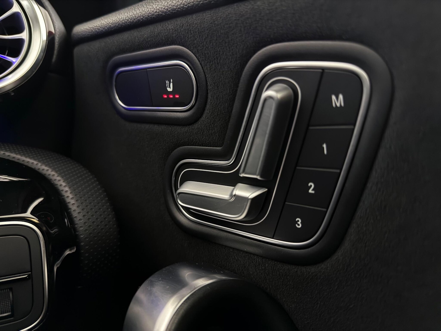 Used Mercedes-Benz A-Class 2019 for sale - 77221632: Photo 14