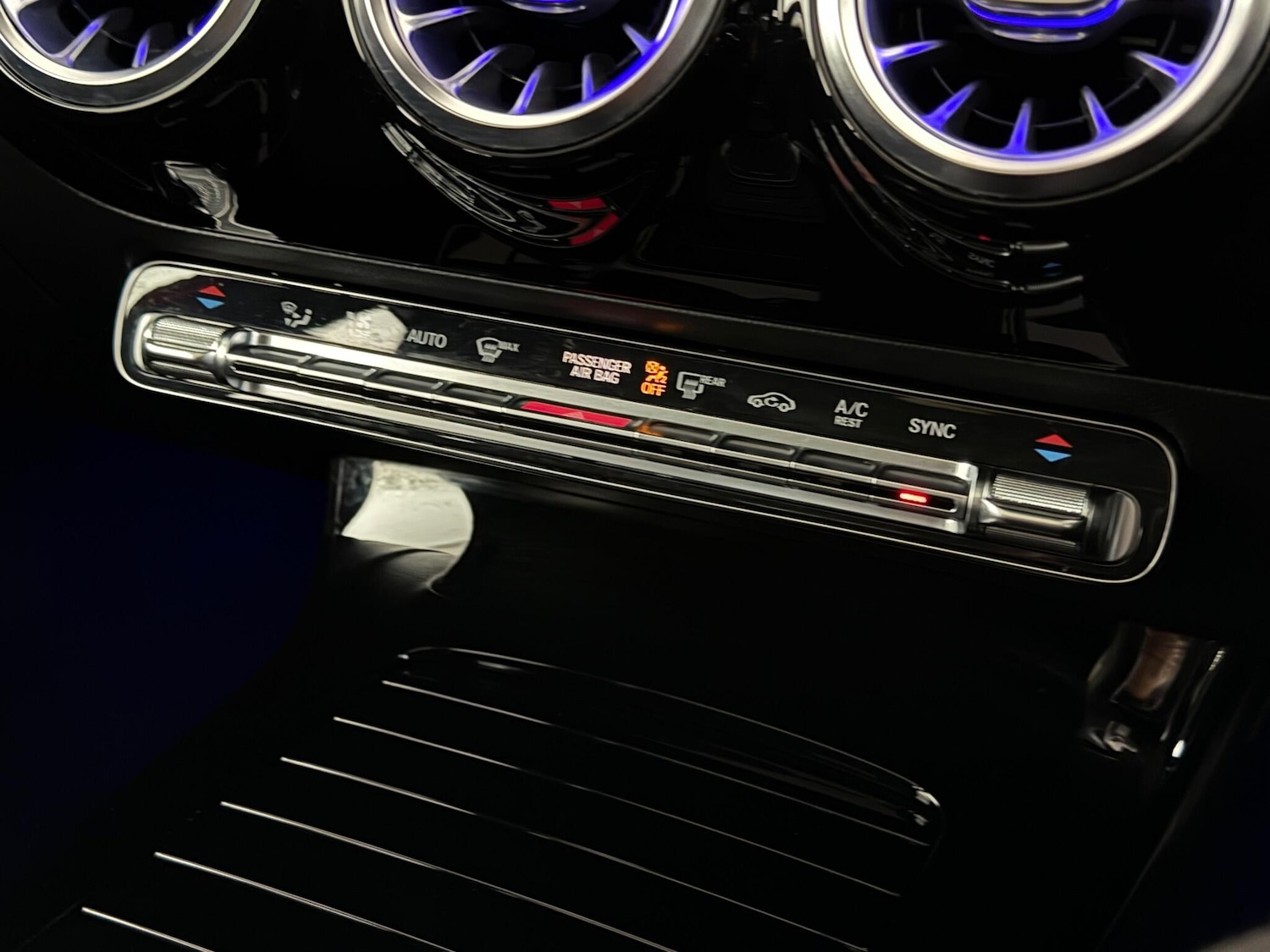 Used Mercedes-Benz A-Class 2019 for sale - 77221632: Photo 35