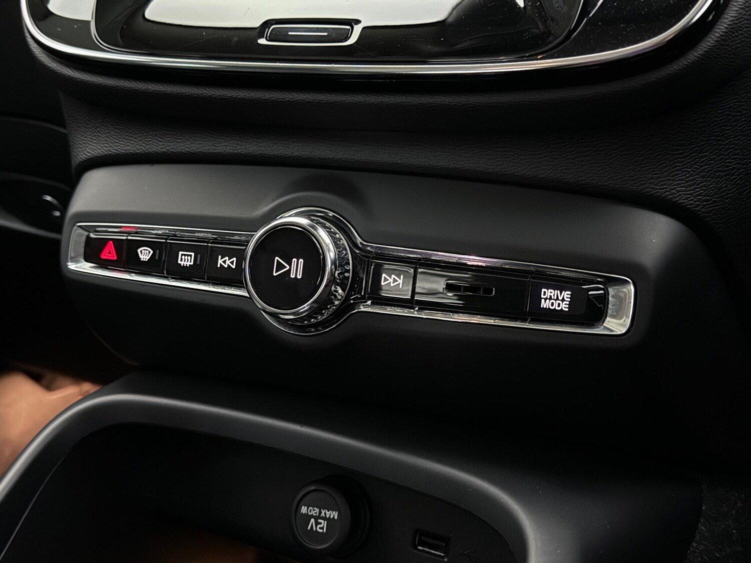 Used Volvo XC40 2020 for sale - 78101566: Photo 32