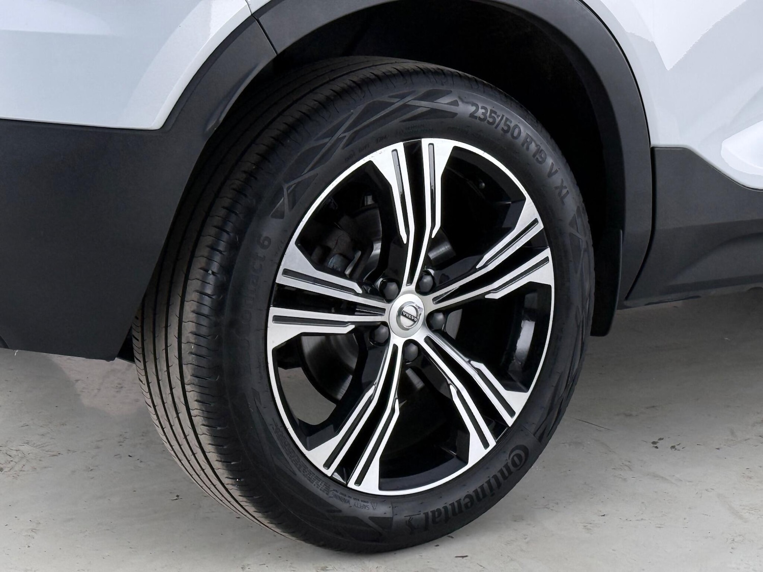 Used Volvo XC40 2020 for sale - 78101566: Photo 9