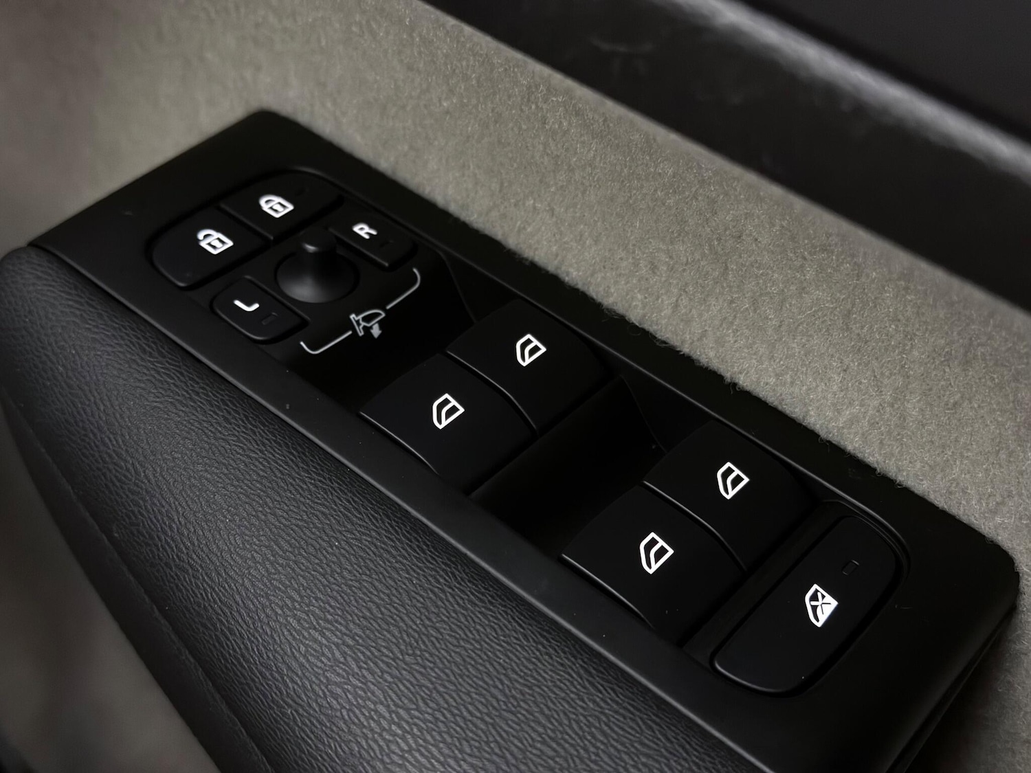 Used Volvo XC40 2020 for sale - 77221921: Photo 26