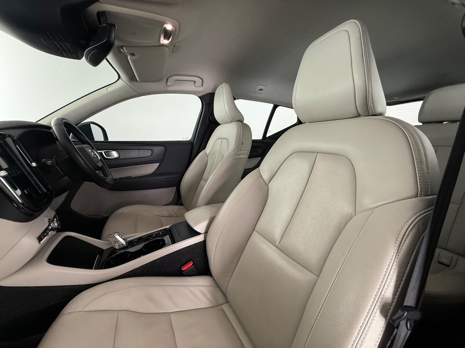 Used Volvo XC40 2020 for sale - 77221921: Photo 9