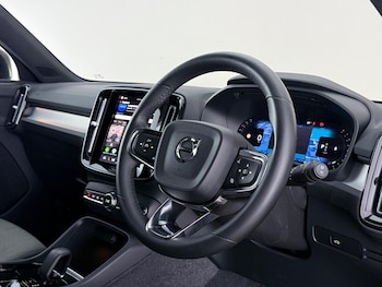 Used Volvo XC40 2023 for sale - 79229430: Photo