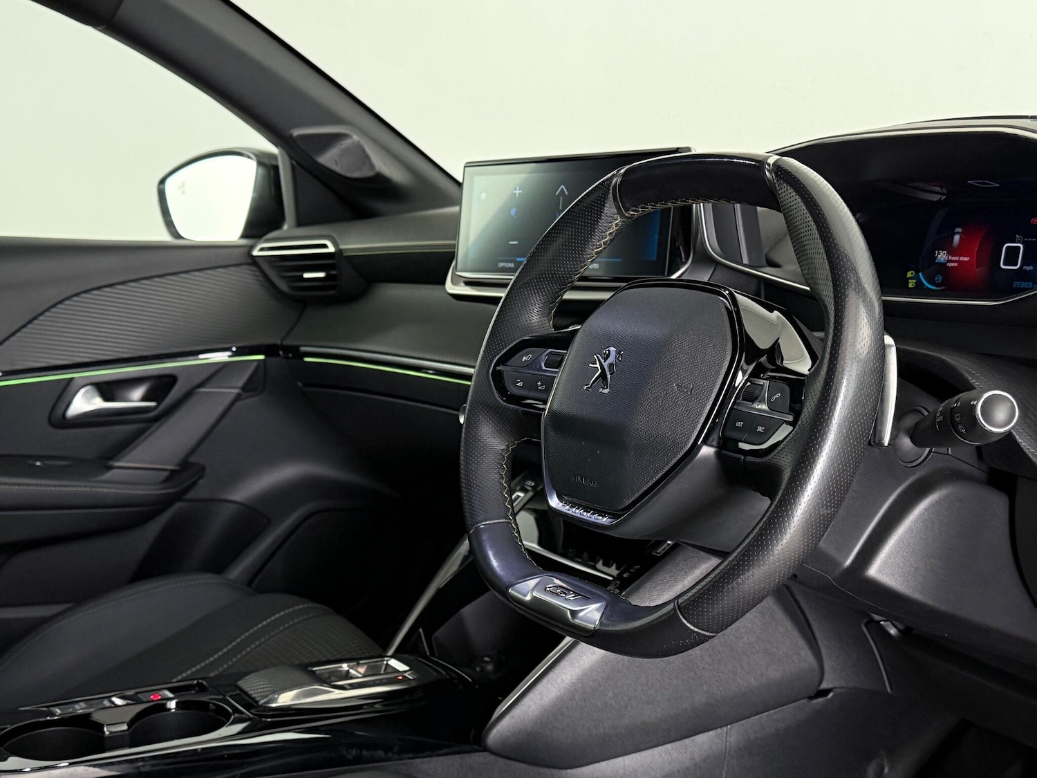 Used Peugeot 208 2023 for sale - 76467463: Photo 21