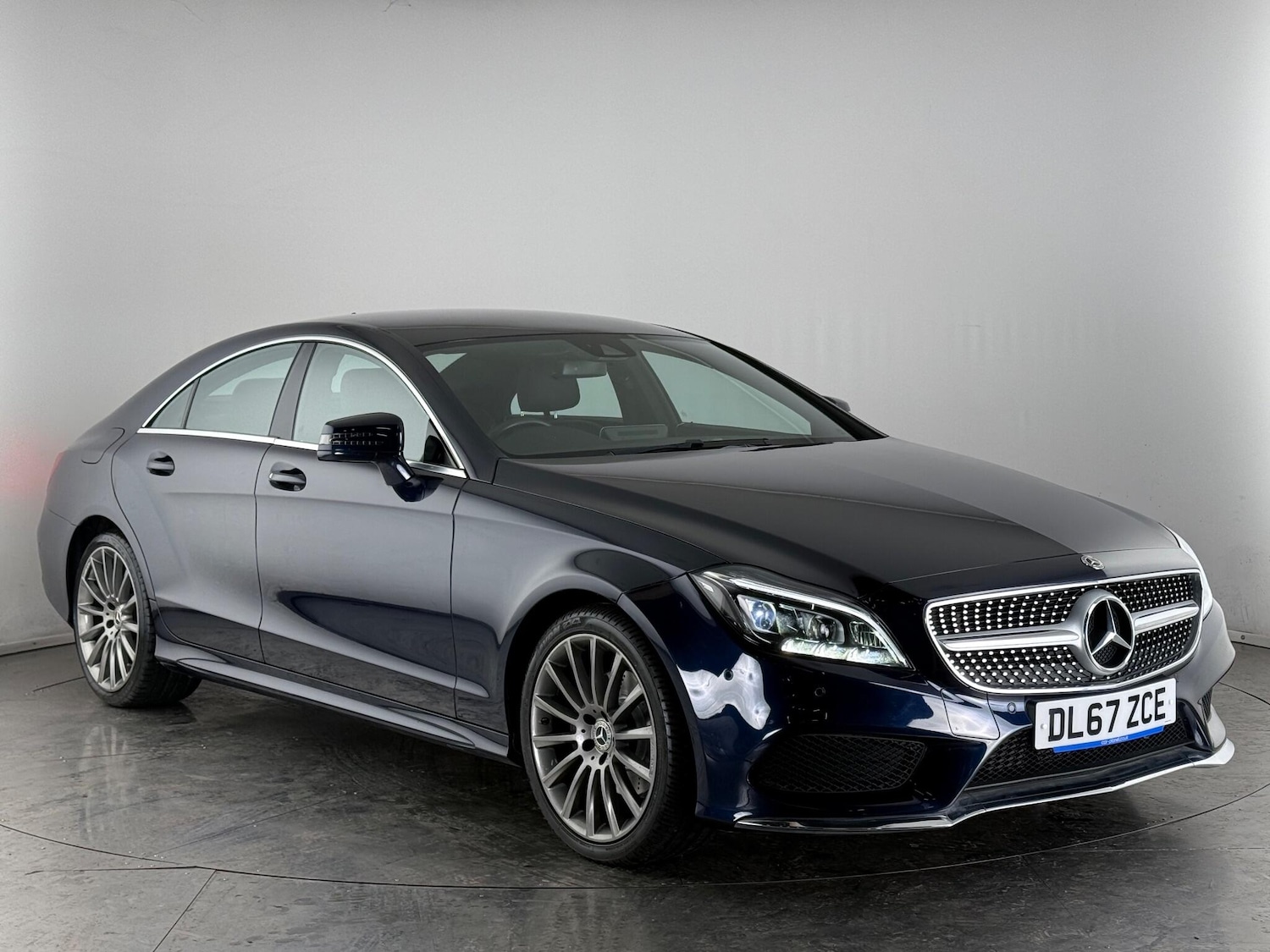Used Mercedes-Benz CLS 2017 for sale - 76467126: Photo 1