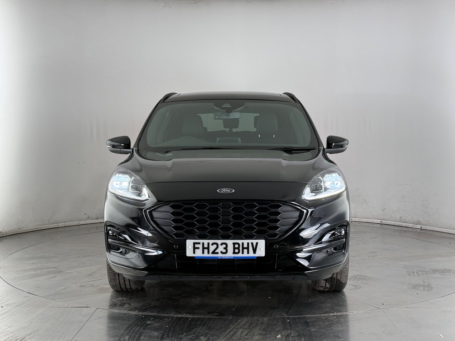 Used Ford Kuga 2023 for sale - 77243522: Photo 2