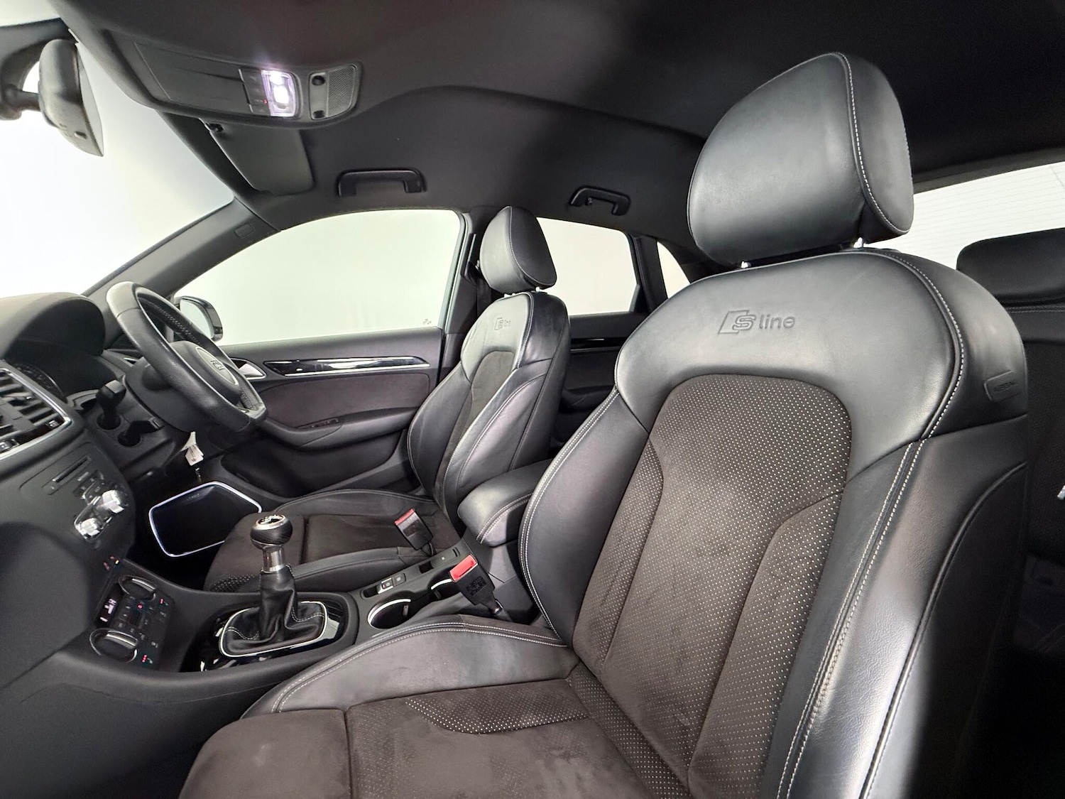 Used Audi Q3 2018 for sale - 77243520: Photo 12