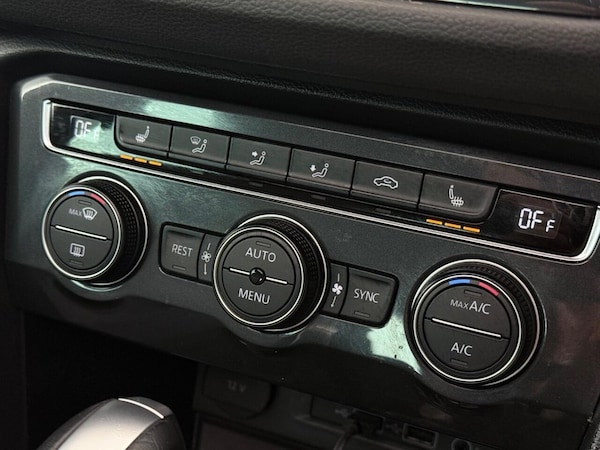 Used Volkswagen Tiguan 2020 for sale - 75281504: Photo 40